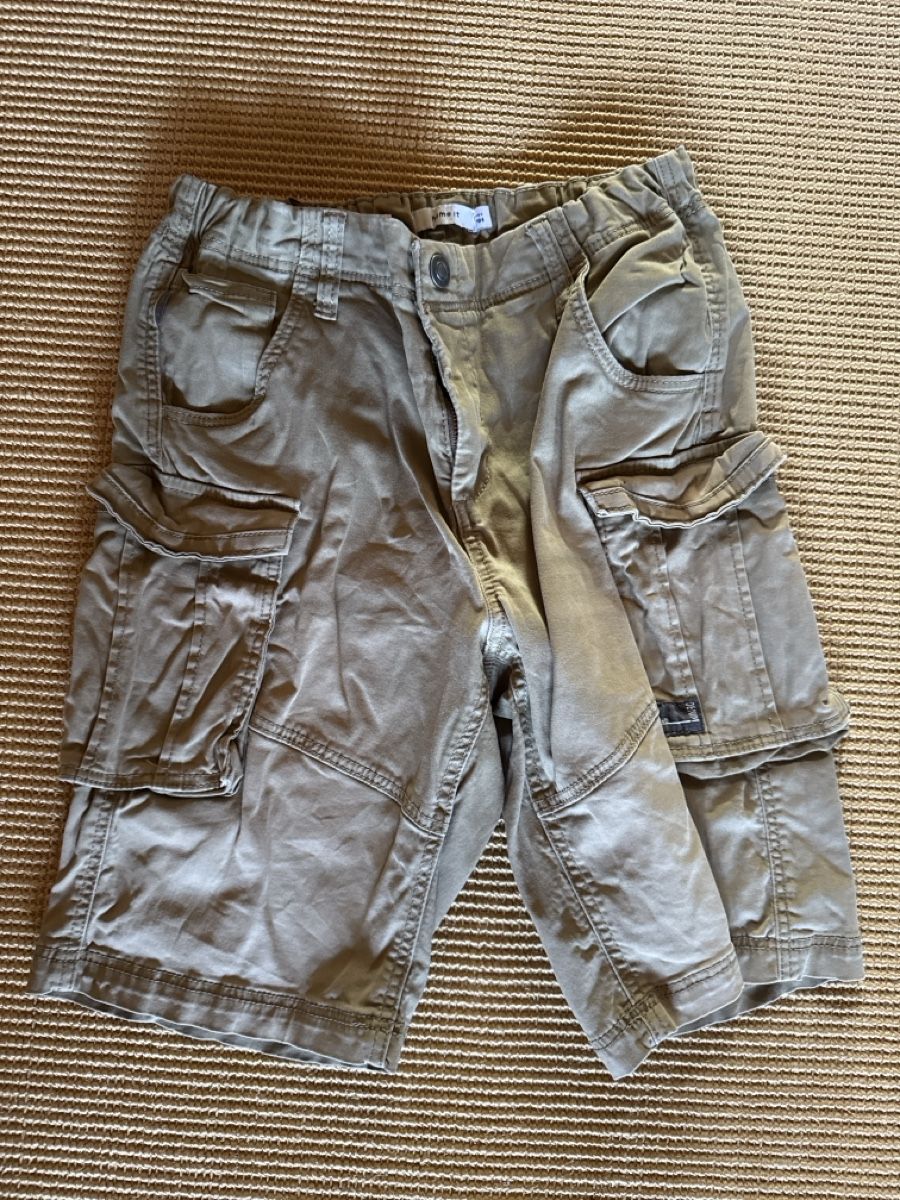 Name It Pantalons: Kurze Cargohose – D'occasion à Hütten par CaFeLe
