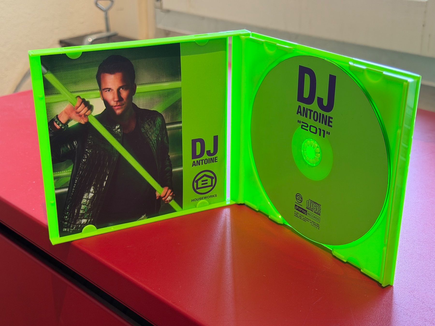 CD: DJ Antoine - "2011" - KA02B – Usato da Küsnacht ZH venduto da Jazztilldawn 2