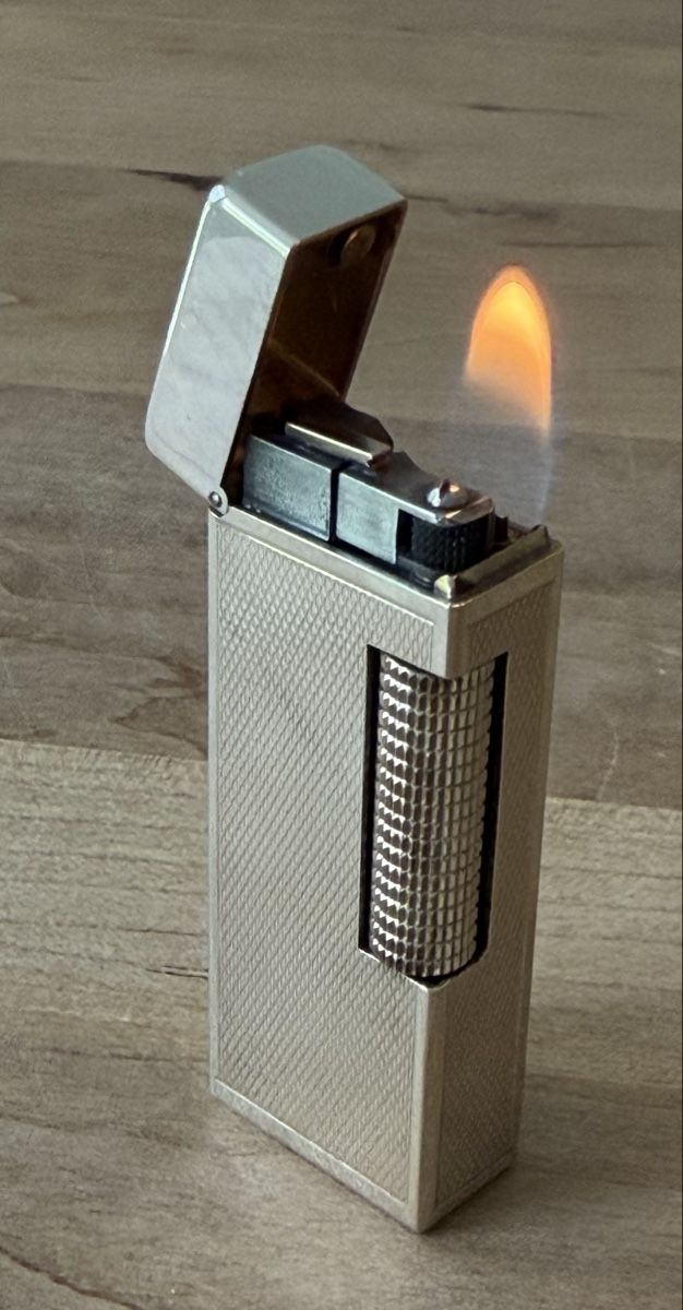 Dunhill Accendini: professionell restauriertes Vintage Dunhill Feuerzeug – Usato da Embrach venduto da watchesandlighters 2