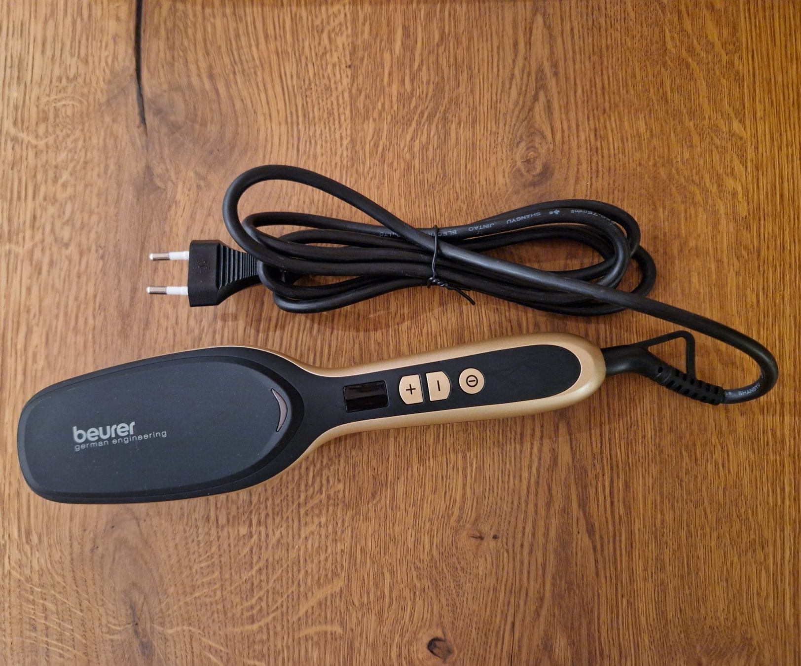 Beurer Altro per la cura dei capelli: ***Beurer Glättungsbürste HS60*** – Usato da Gattikon venduto da psailer 2
