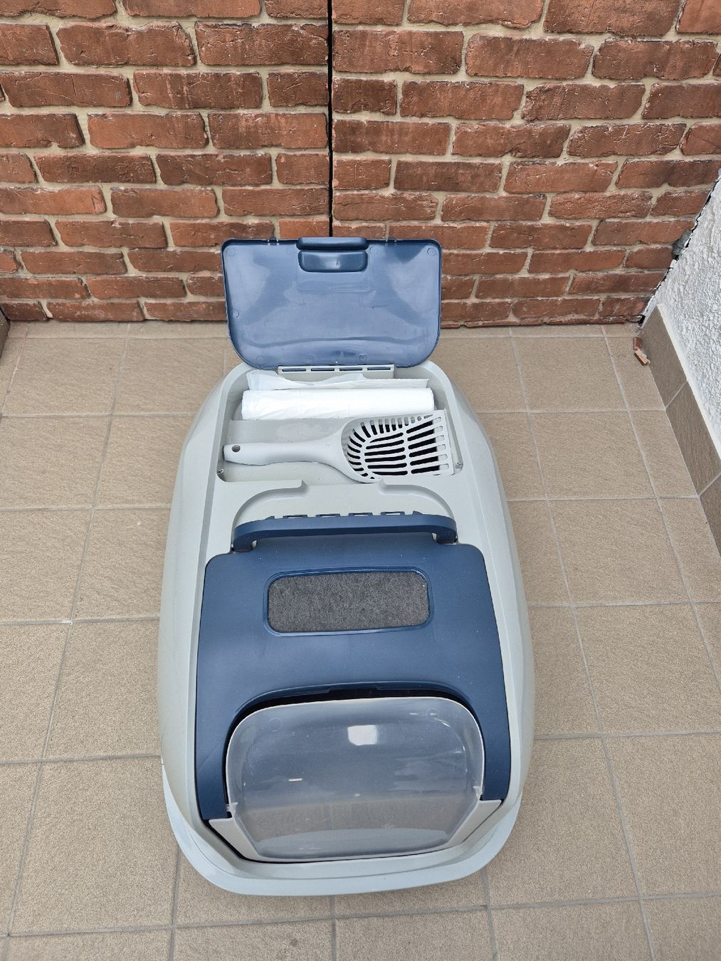 WC: Katzentoilette blau/grau – Usato da Uerikon venduto da Claser 1