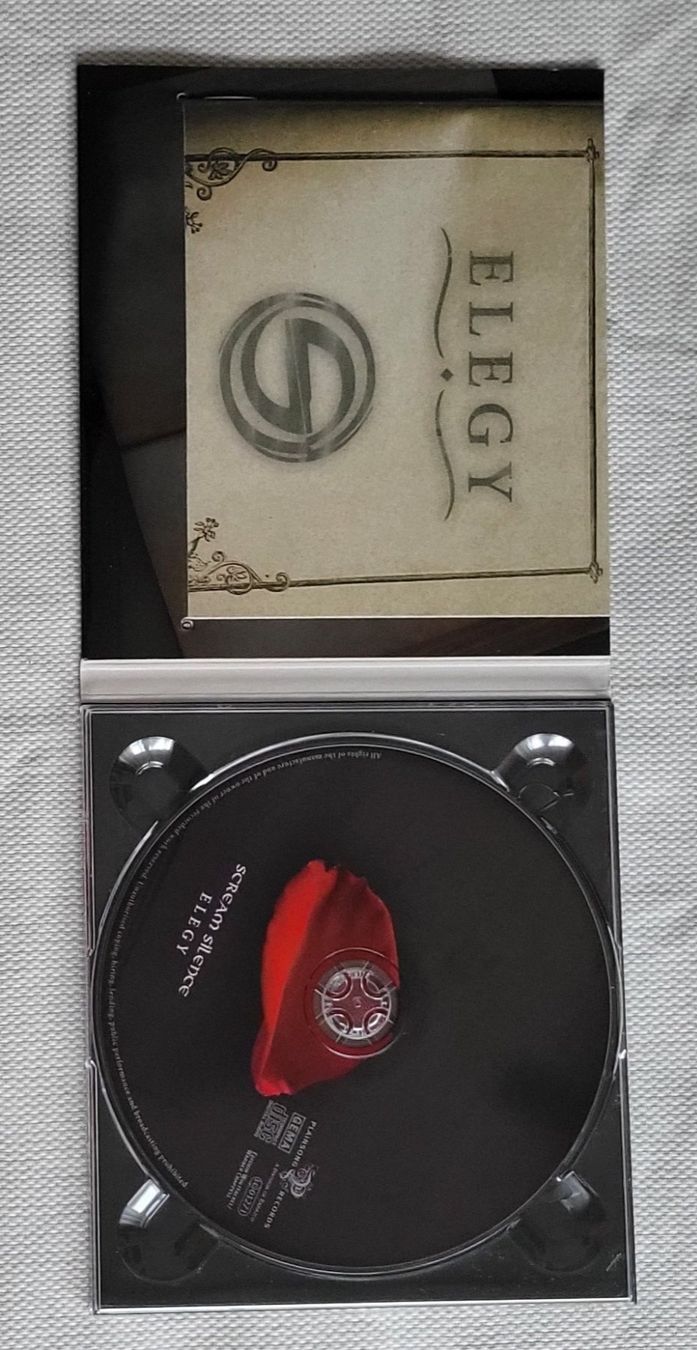 CDs: Scream Silence - Elegy – Gebraucht aus Villars-sur-glane von Epsilonhike 2