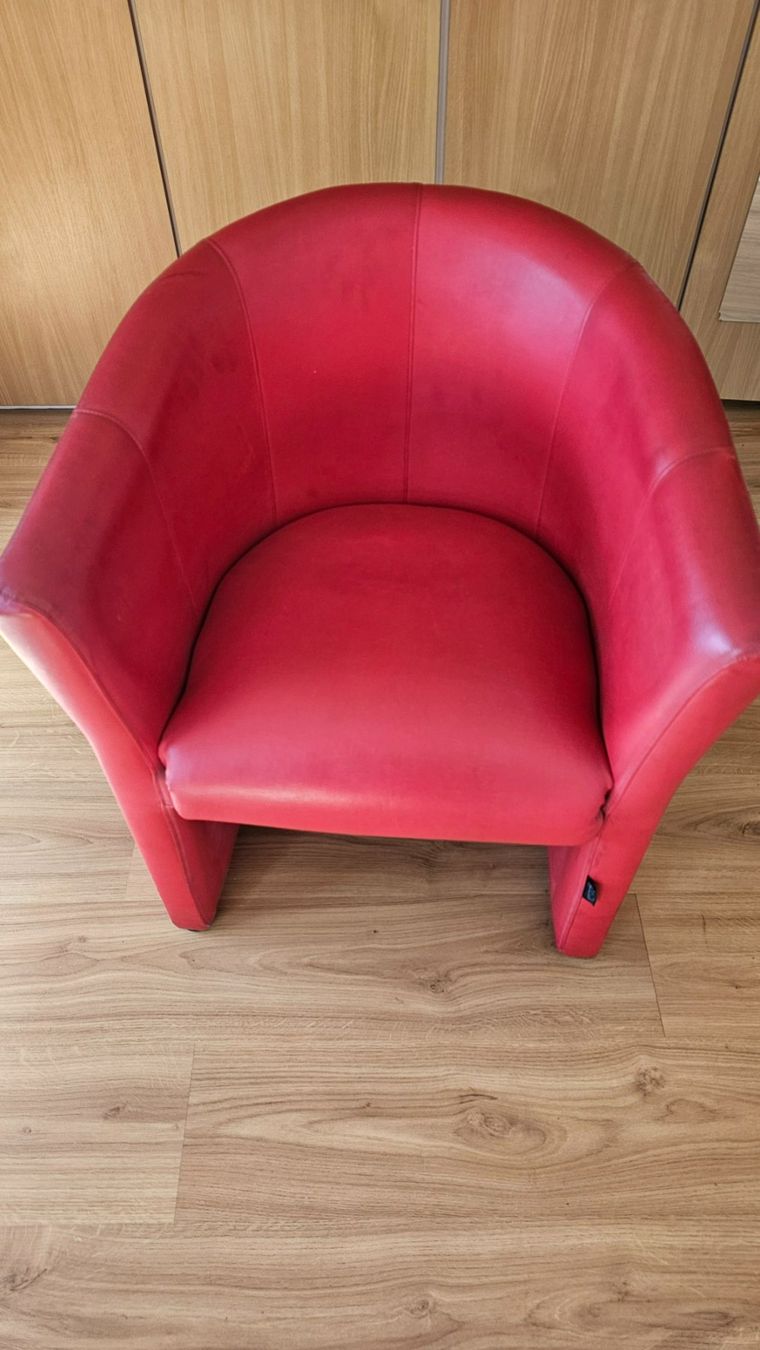 Fauteuils: Sessel rot Leder guter Zustand – D'occasion à Eschlikon par Katze114