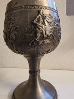 Zinnpokal mit Jagdmotiv 13 cm Höhe Gewicht 393 Gramm