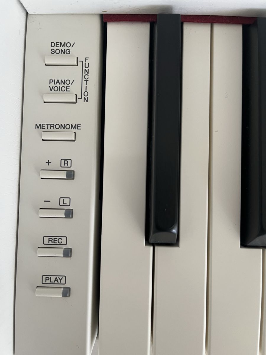 Yamaha Musikinstrumente: Yamaha Digitalpiano  – Neu (gemäss Beschreibung) aus Schmerikon von ram_9z7y 2
