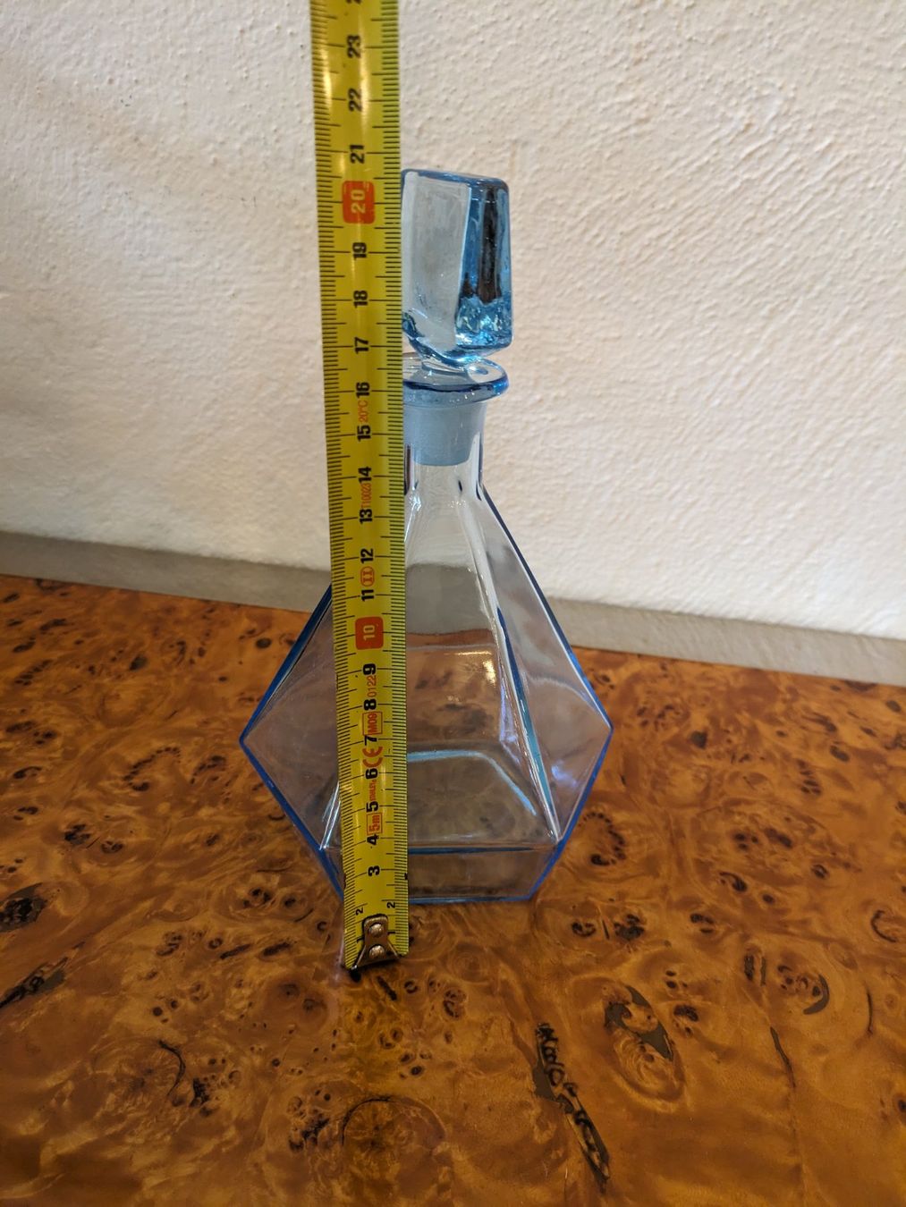 Caraffe: Karaffe m. Deckel Pressglas Glas hellblau Art Deco antik? – Usato da Ermatingen venduto da trendyquitaeten 5