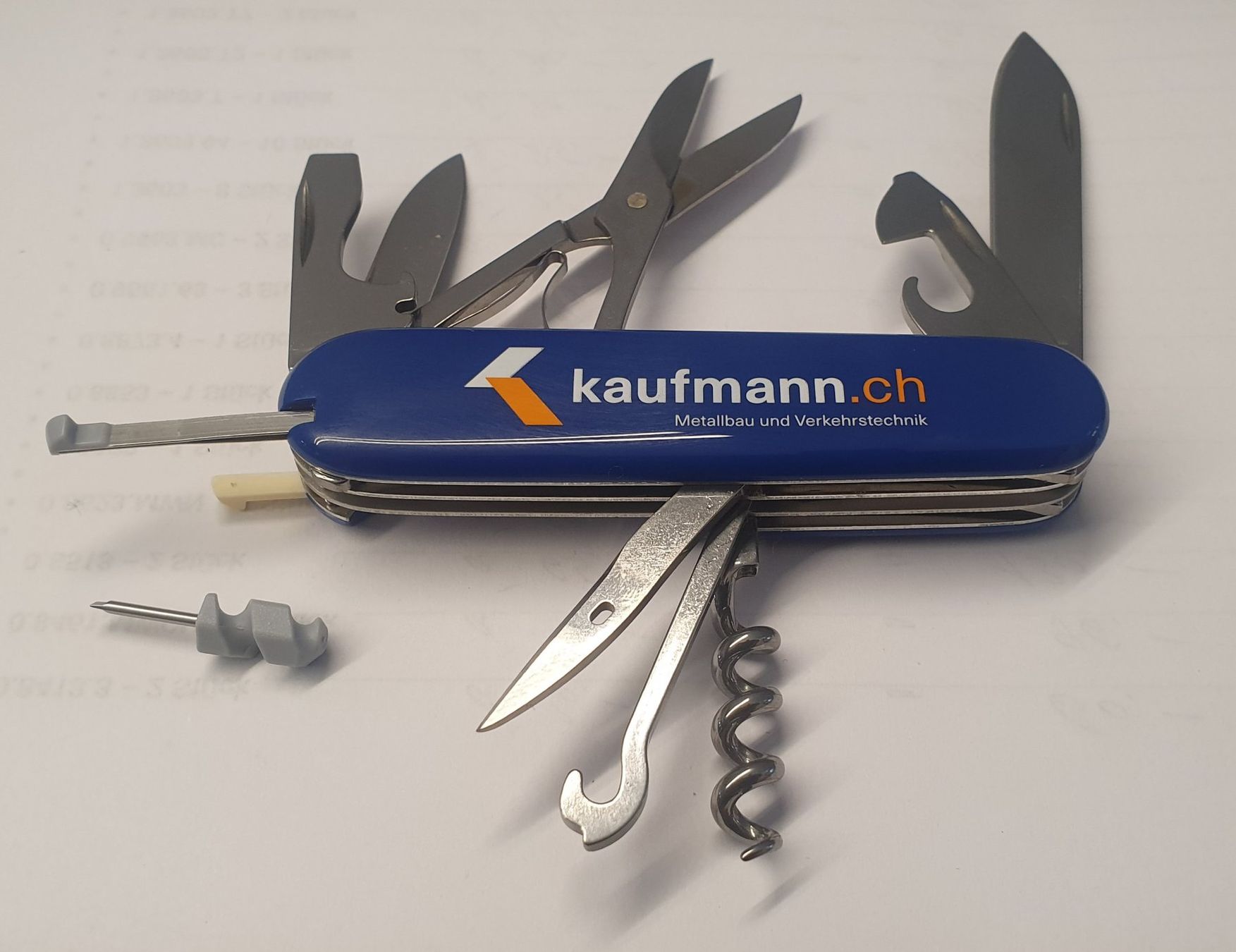 Victorinox Couteaux de poche: 4 Victorinox Sackmesser mit Logo – Neuf (Voir description) à Härkingen par MarianneSi 8