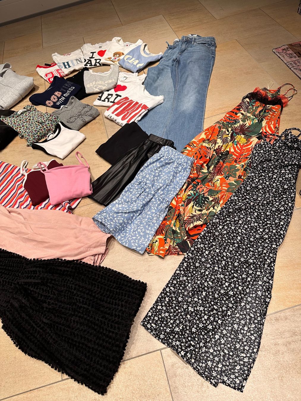 Lotti di vestiti: 27 teiliges Kleiderpaket Damen – Usato da Muttenz venduto da ap1515 8