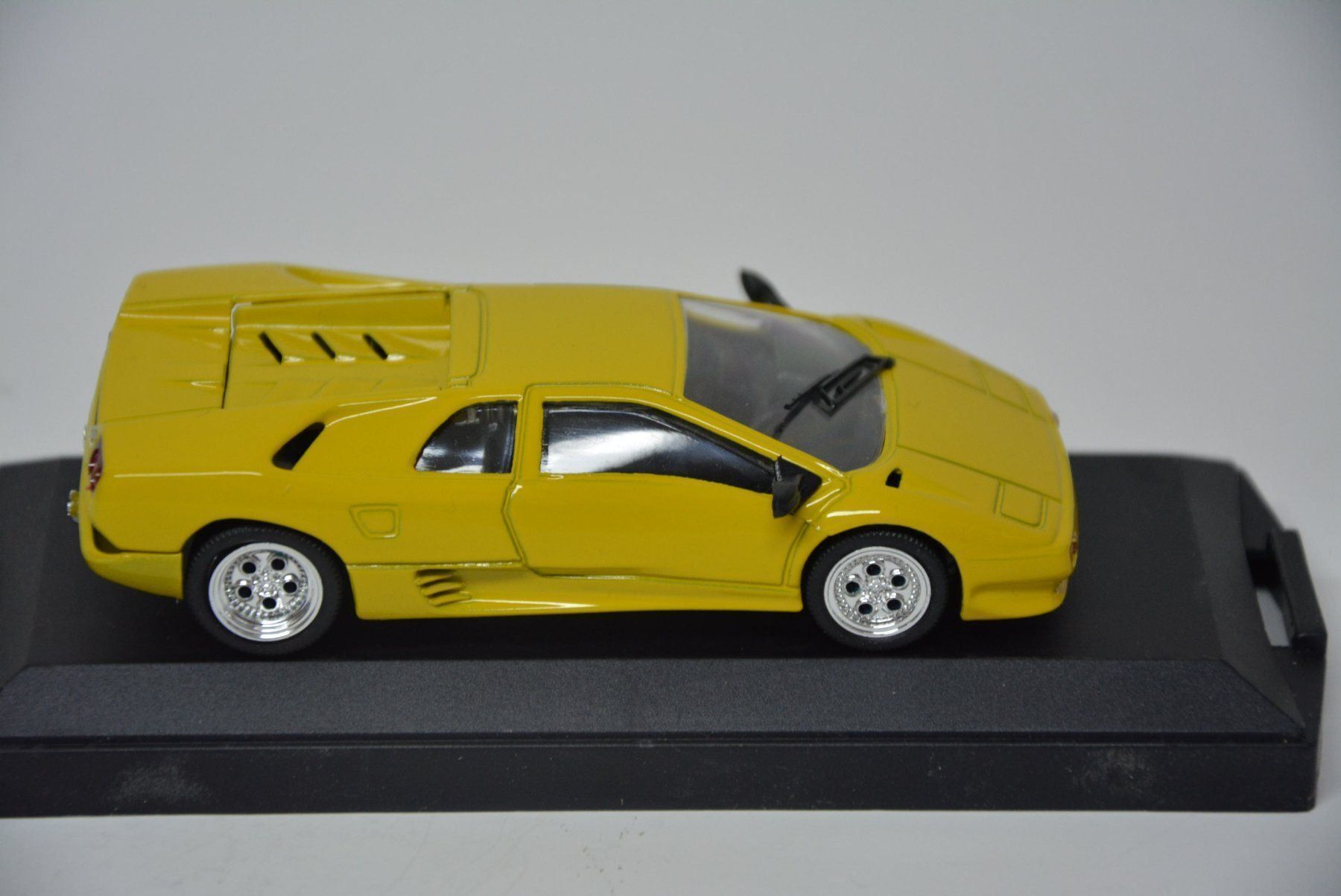 Lamborghini Modellini d'auto: Lamborghini Diablo , Macadam , 1:43 – Nuovo e nell'imballaggio originale da Goldach venduto da Feivel9 5