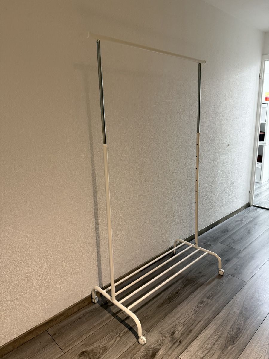 Sonstige Dekorationen & Accessoires: Kleiderstange – Gebraucht aus Menziken von jul.kl 1