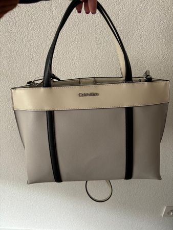 Sac Calvin Klein neuf avec etiquette