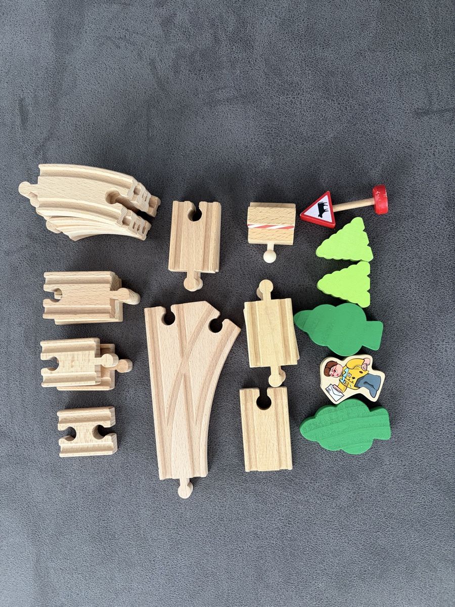 Brio Spielzeuge: Brio Holzeisenbahn Set – Gebraucht aus Pfyn von Tomi270 2