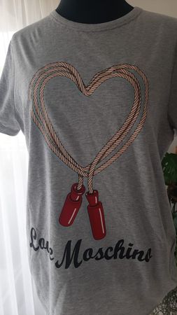 tolles T-Shirt von MOSCHINO