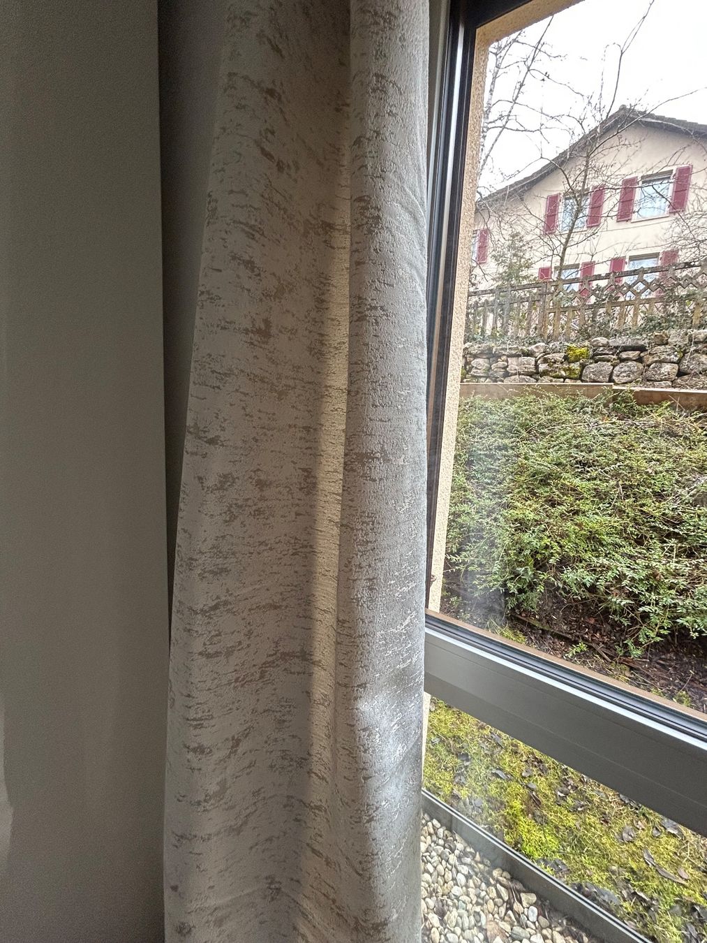 Tende: rideau Maison du monde – Usato da Chézard-St-Martin venduto da loa_hwc9