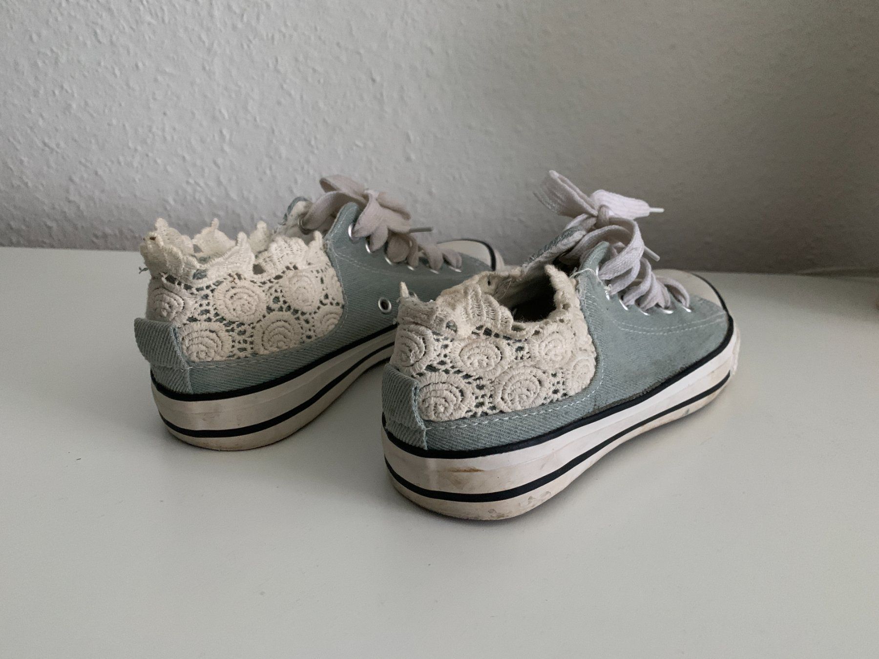 Chaussures femmes: Jeans Sneaker Chucks hellblau 36 – D'occasion à Zürich par Diazaio 2