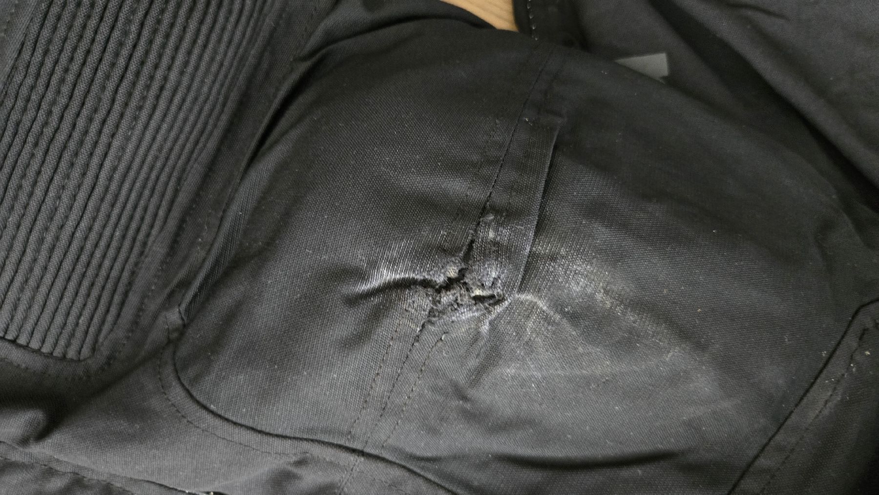 Lots de vêtements: Motorrad Kleidung – D'occasion à Frick par mirandatairirustemi 8