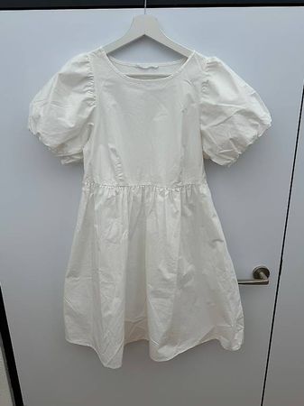 Kleid S einmal angezogen