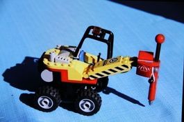 Lego, Bagger mit Abbauhammer