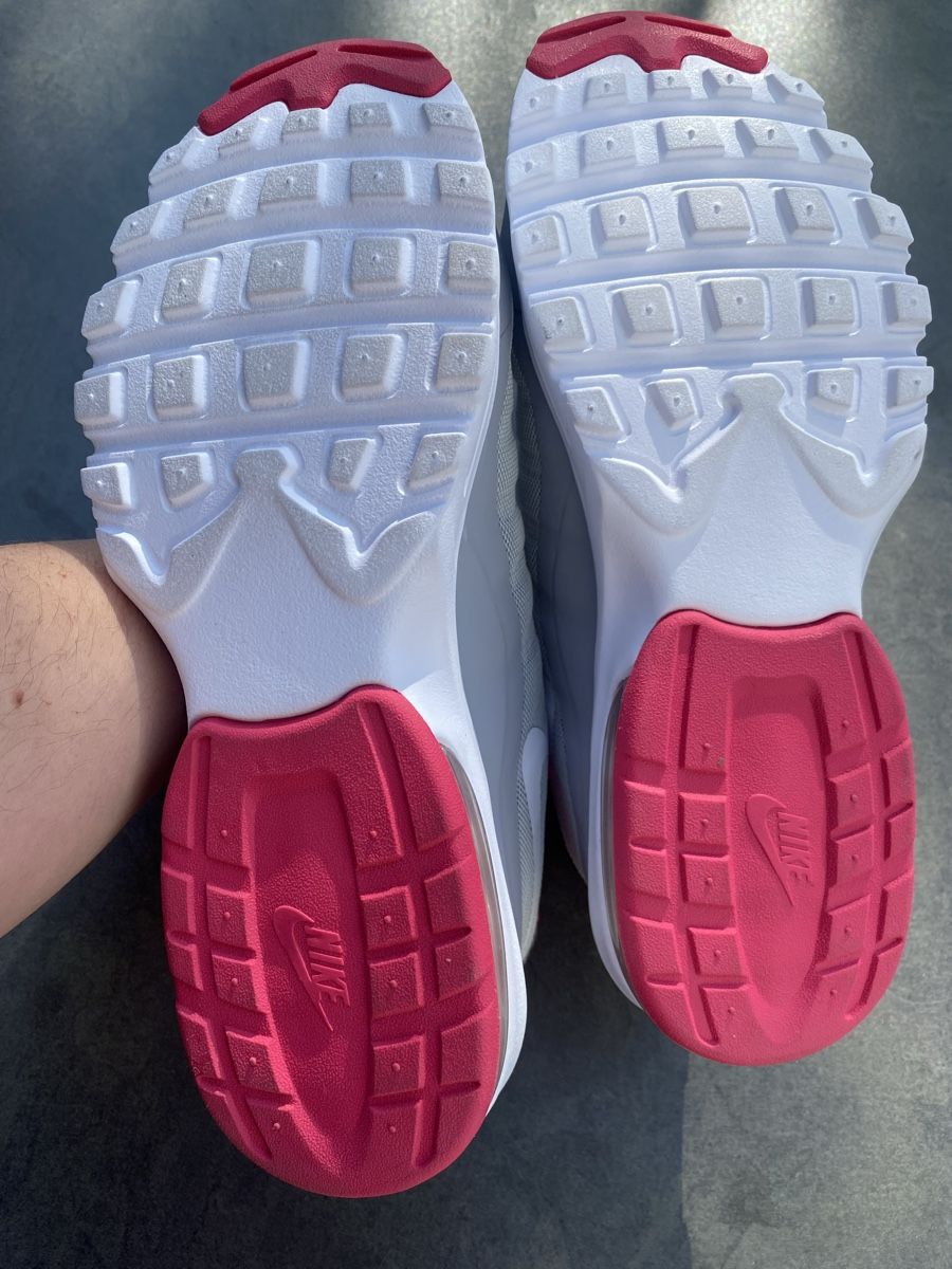 Nike Scarpe da donna: NIKE TURNSCHUHE Grösse 40.5 – Usato da Buochs venduto da mel_dc2n 5