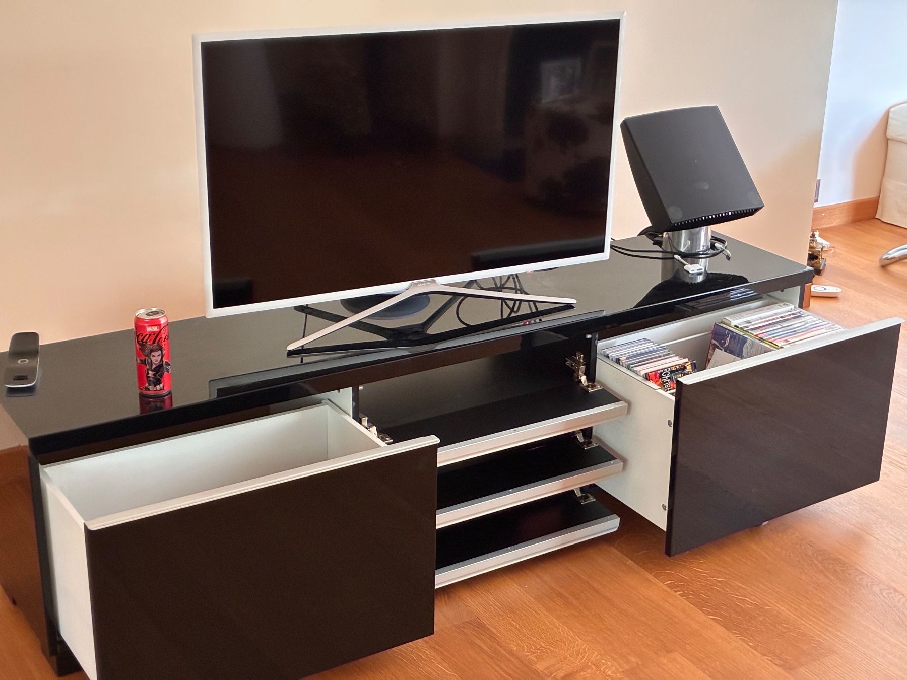 TV Möbel: TV Möbel IKEA Besta Burs – Gebraucht aus Zollikon von Zollikonoffice 1