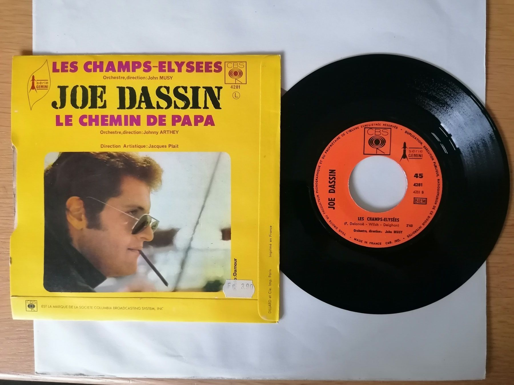 Dischi in vinile: Joe Dassin - Les Champs-Élysées / Le Chemin de Papa – Usato da Beinwil am See venduto da Funkthesizer 1