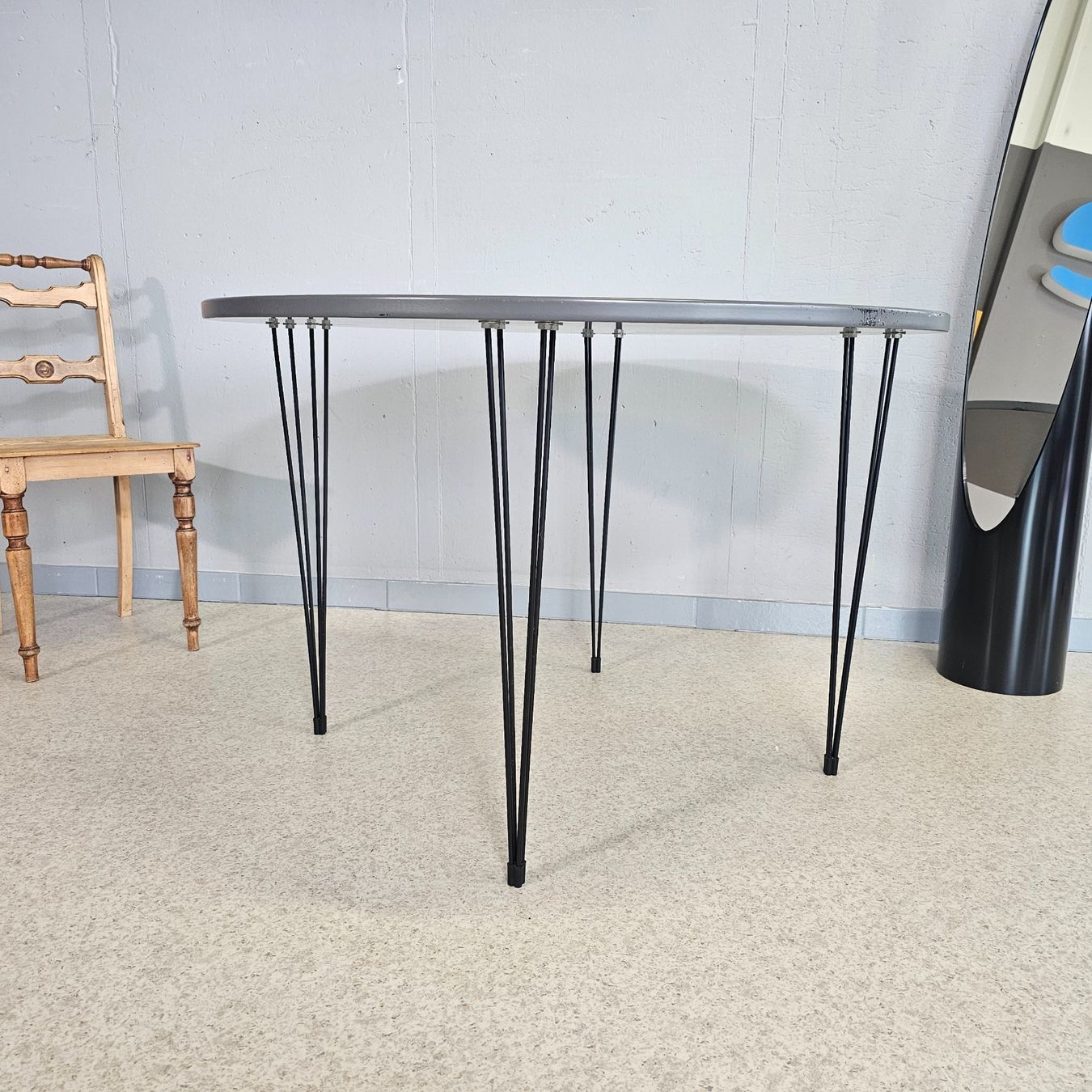 Tavoli: Vintage Hairpin Table, Dining Table, Esstisch rund 110cm – Usato da Nottwil venduto da Wondewa-Shop