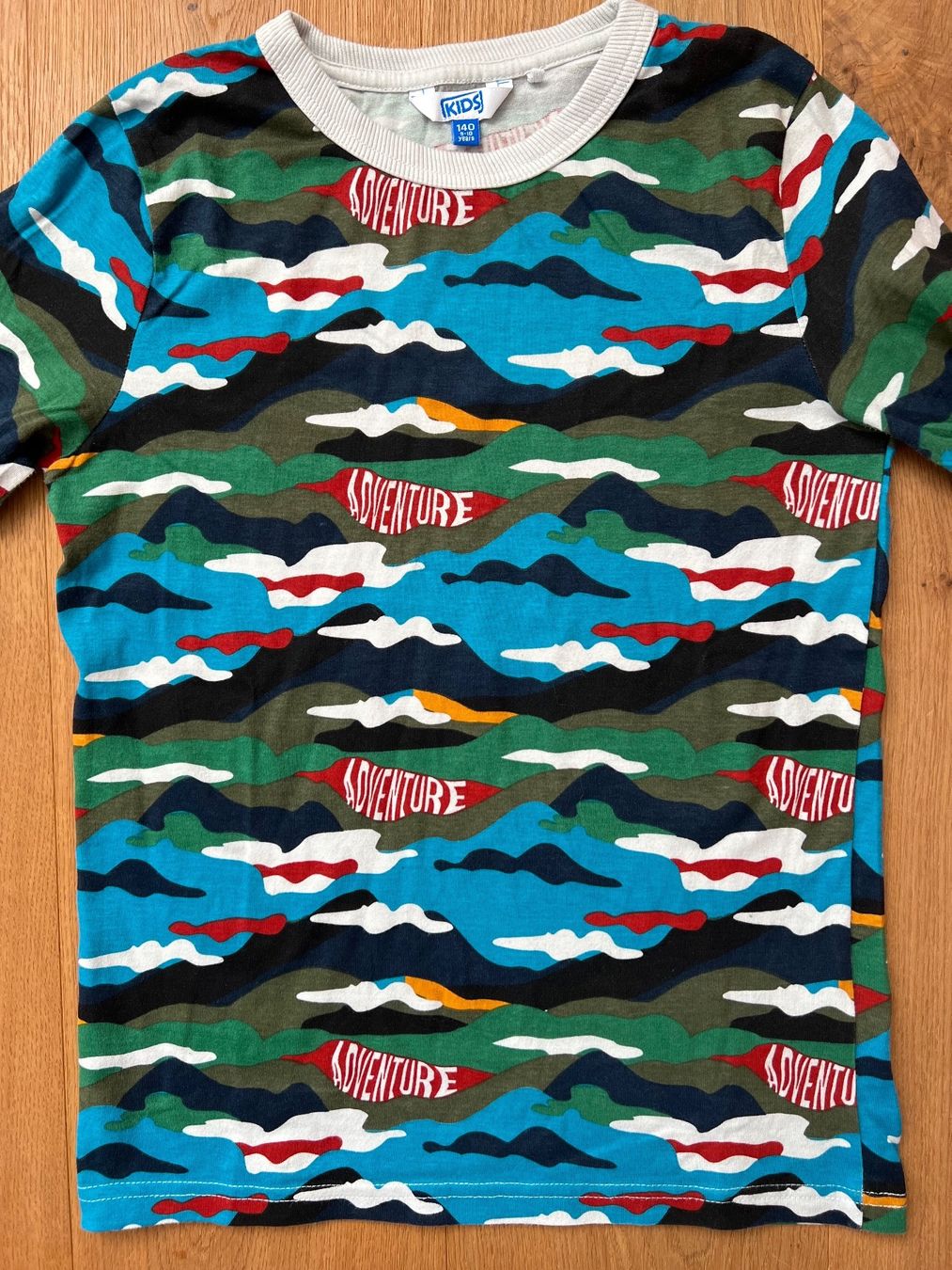 Maglioni & Felpe: Langarmshirt in Gr.140 – Nuovo (secondo la descrizione) da Lengnau BE venduto da Rubin27 1