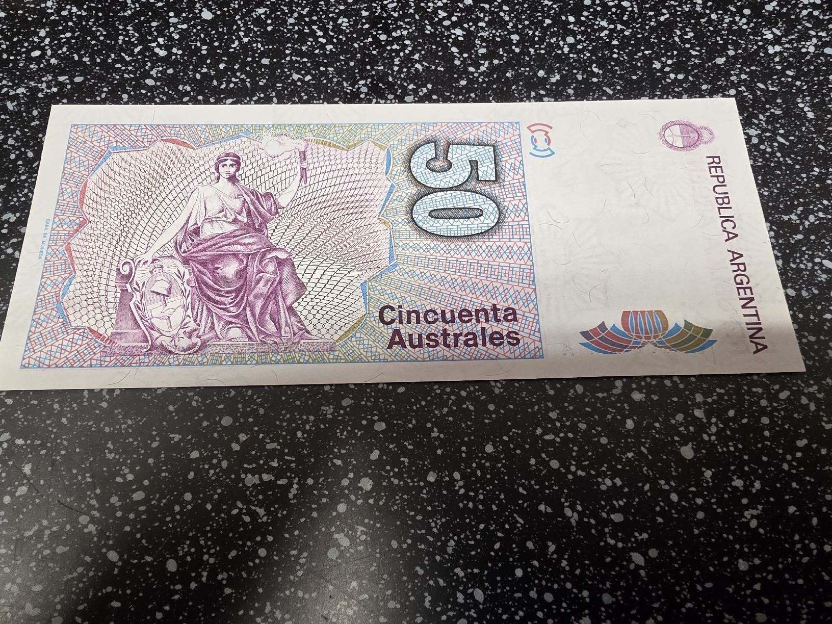 Banknoten: Argentinien 50 Australes Banknote  – Neu und originalverpackt aus Herisau von Antiques.AR 1