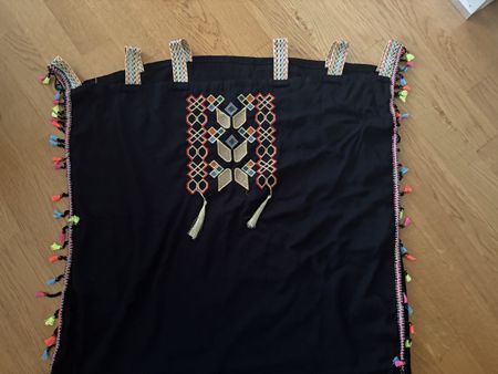 Kleid mit bunter Verzierung, Damen Grösse XL