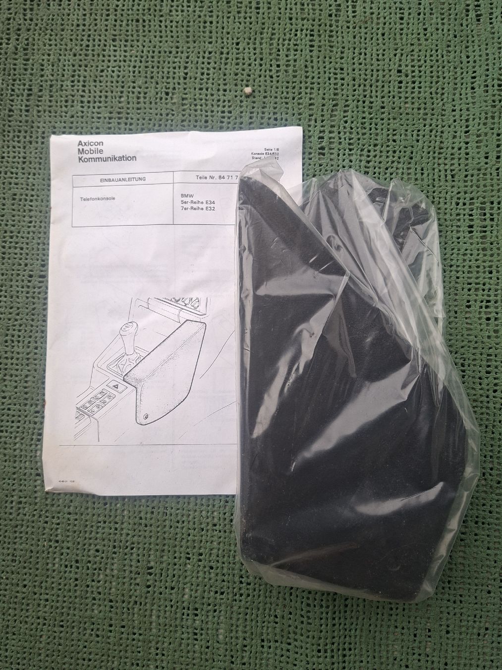 BMW Sonstiges Fahrzeugzubehör: BMW Telefonkonsole 5er E34 7er E32 neu – Neu und originalverpackt aus Aadorf von classicpower02