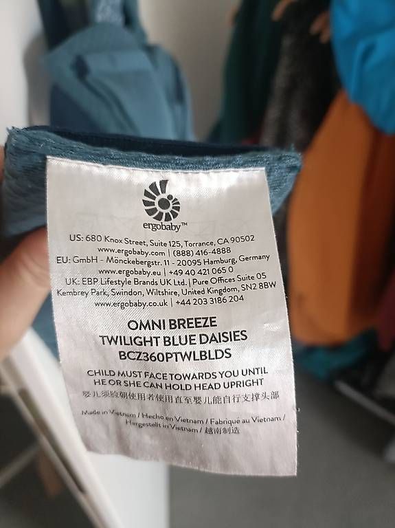 Ergo Baby Porte-bébés ventraux & dorsaux: Trage Ergobaby Omni Breeze blau – D'occasion à Langenthal par chliMo 3