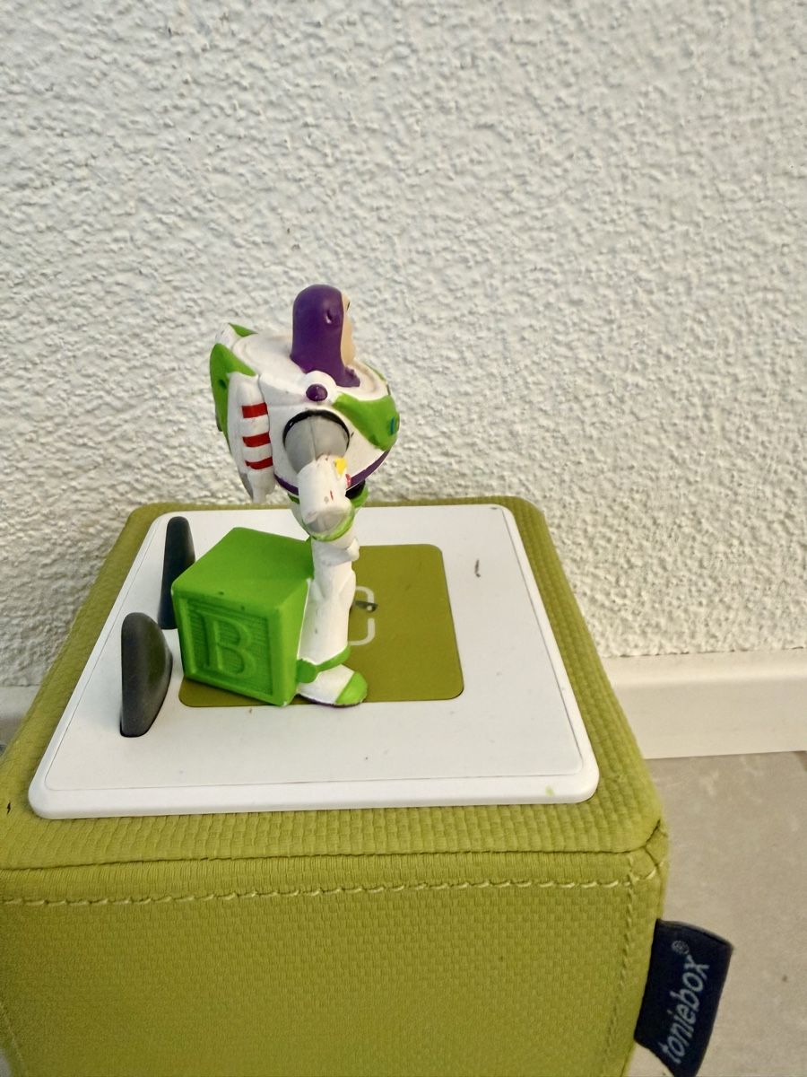 Tonies Statuette: Toniefigur - Toy Story 2 Buzz – Usato da Muri AG venduto da proxy_00 1