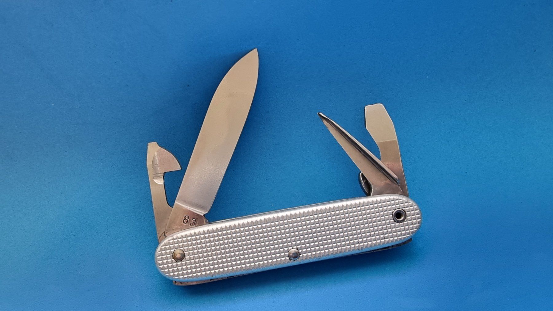 Wenger Couteaux de poche: MILITÄRMESSER WENGER JG. 1983 – D'occasion à Chur par Victorinoxli 1