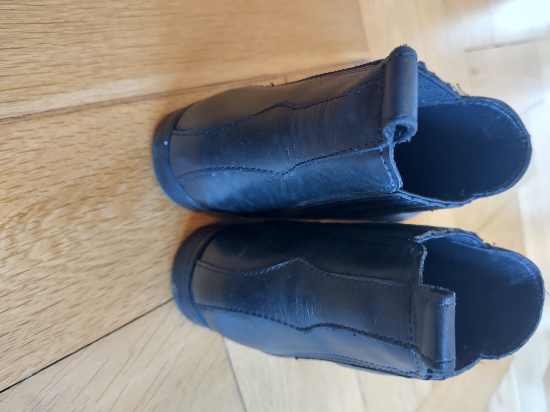 Damenschuhe: Stiefeletten – Gebraucht aus Bern von Linii 2