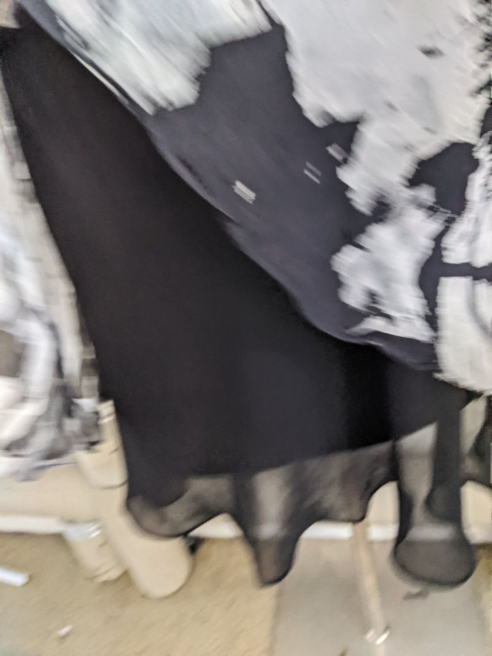 Kleider: Traumhafte SEIDE Sommer Cocktailkleid Gr 8 – Gebraucht aus Langnau am Albis von Judithsebi 4