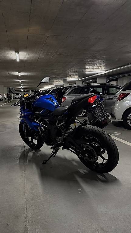 Strada: Kawasaki Z125 – Usato da Belp venduto da Tschaembi 3