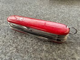 Schweizer Taschenmesser Victorinox mit runder grosser Klinge