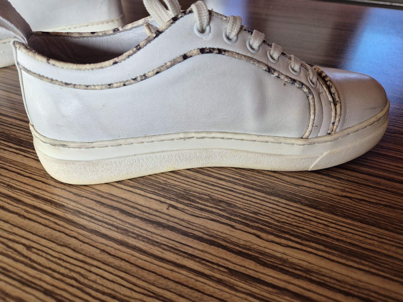 Trussardi Scarpe da donna: Basket Trussardi 38 – Usato da Argnou (Ayent) venduto da emnonaol 2