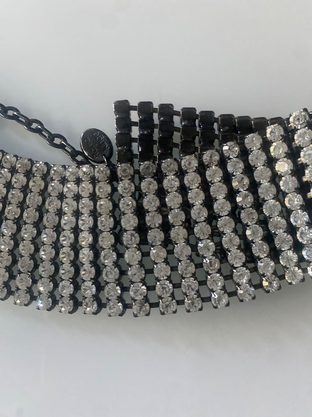 Catenine: Collier strass noir et argenté Rania Kinge – Usato da Geneve venduto da pat_p76n 6