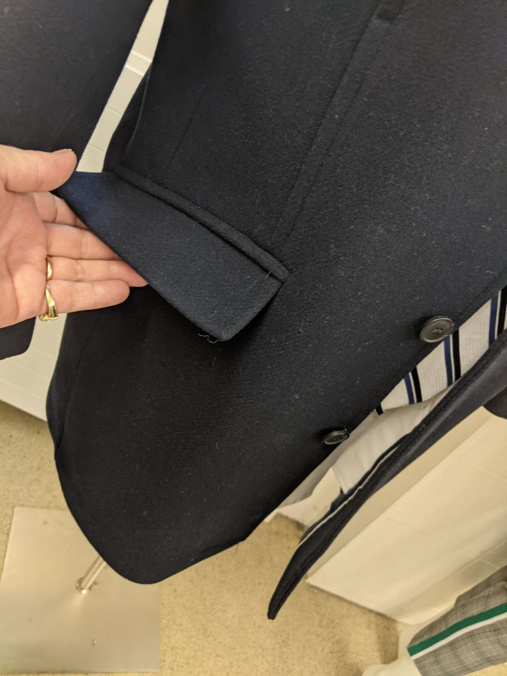 Cappotti: herren Wintermantel GR XL – Nuovo e nell'imballaggio originale da Langnau am Albis venduto da Judithsebi 3