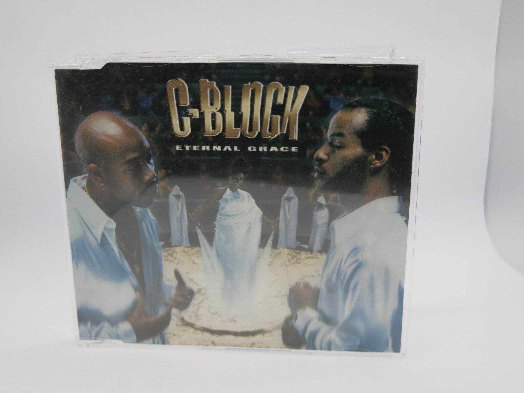 CDs: 2 Maxi CDs C-Block Broken Wings + Eternal Grace – D'occasion à Ernetschwil par luisvonerni 1