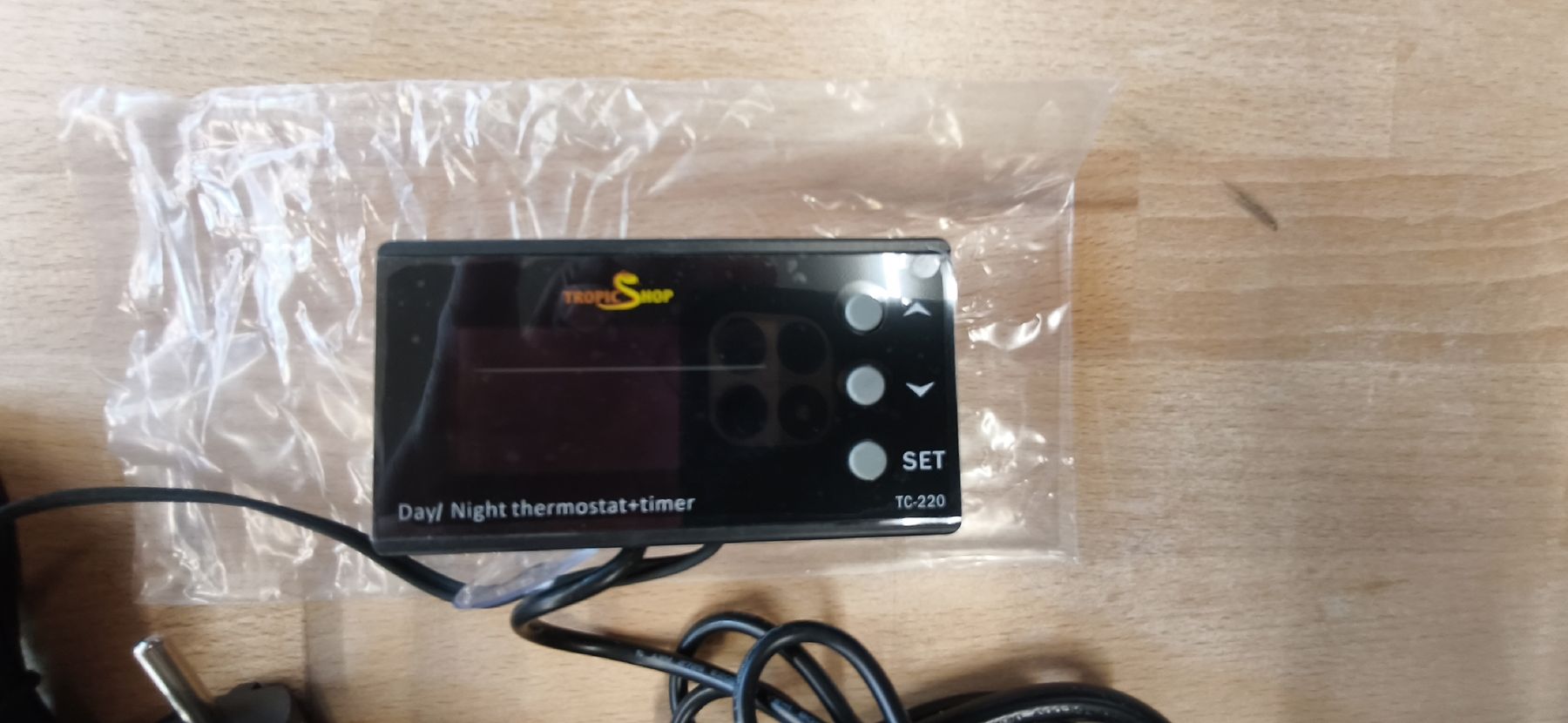 Componenti elettronici: TC-220 Day/Night Thermostat+Timer mit Steckerleiste – Nuovo (secondo la descrizione) da Bettlach venduto da Fam_2001 3