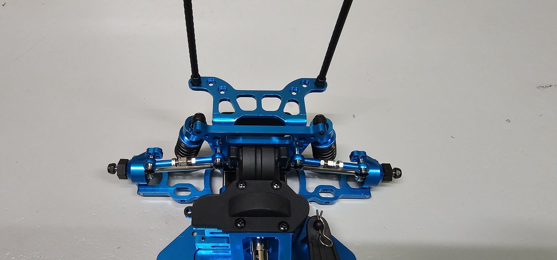 Modellismo RC: RC CHASSIE 4x4 1:10 ALU – Nuovo (secondo la descrizione) da Fischbach LU venduto da Speedygonzales999 4