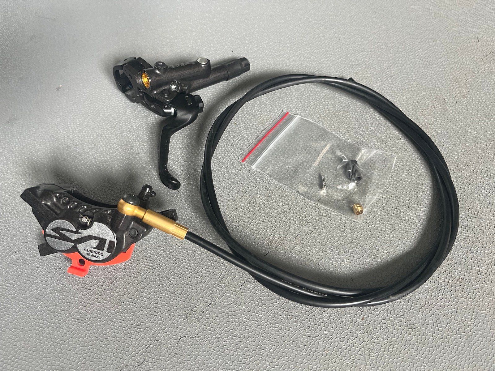 Shimano Pezzi di ricambio: Shimano Saint M820 Hinterradbremse – Usato da Massongex venduto da thn311