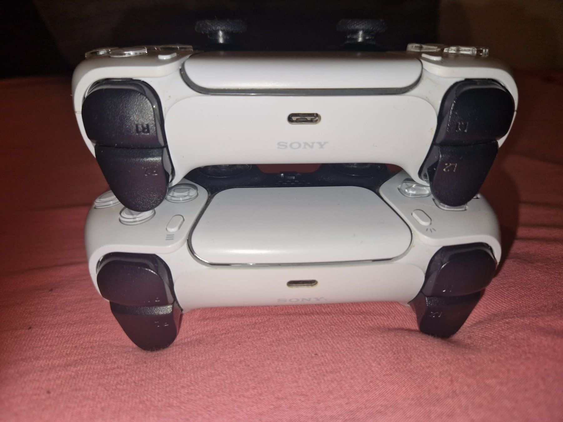 Sony Controller: PS5 DualSense Wireless Controller Paket mit kleine Defekte – Difettoso da Wittenbach venduto da Marko02_SG 5