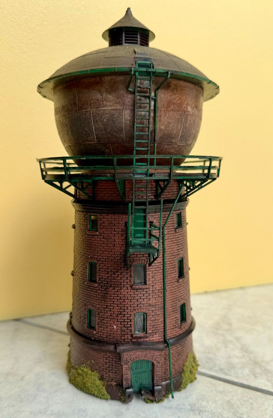 Modellini di ferrovie: Wasserturm von Kibri - Spur HO! – Usato da Steffisburg venduto da Calceolaria