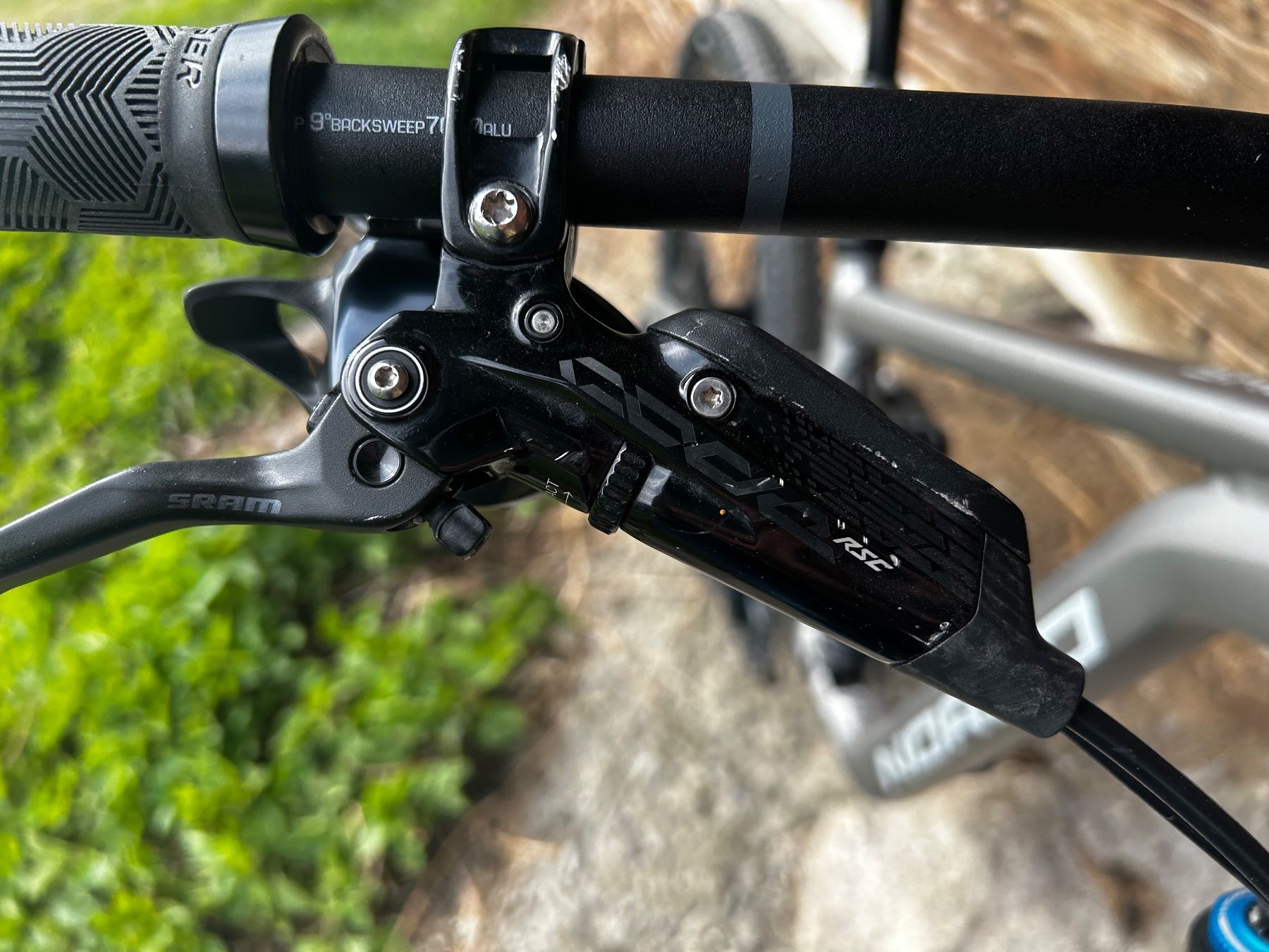 Norco Biciclette: Norco Shore 1 Enduro Bike – Usato da Zürich venduto da christianwillemin 9