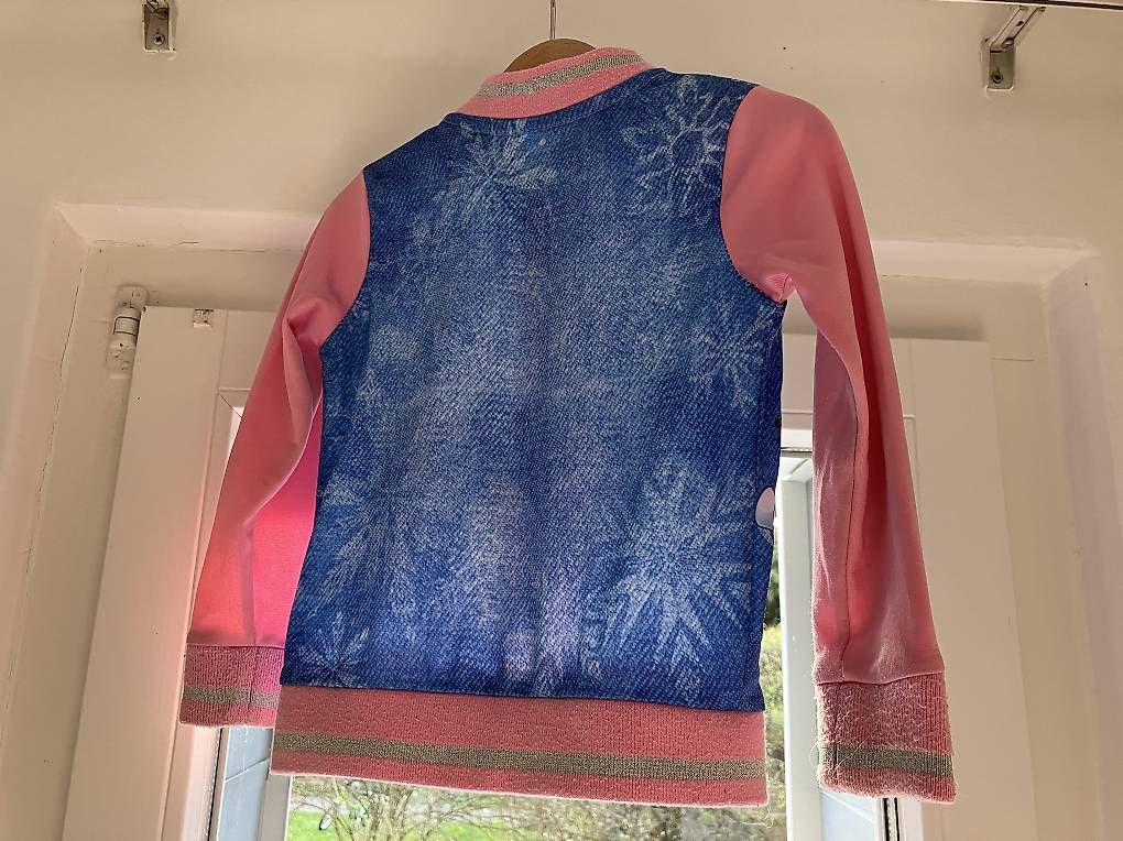 Jacken & Mäntel: Frozen Jäckli Gr. 92 - 98 wie neu – Gebraucht aus Zollikon von CorViv 1