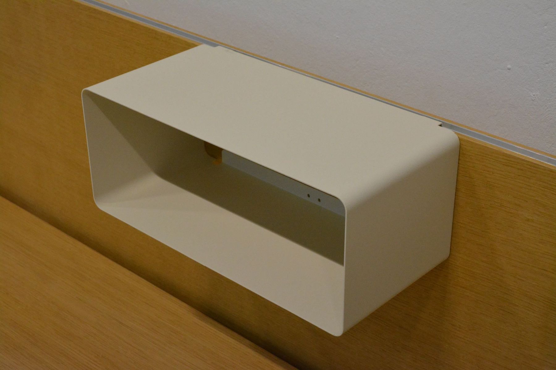 Lista Scaffali: Lista Office LO Plug Ablagefach zum einhängen Perlweiss – Usato da Schönenwerd venduto da mcofficeshop 2