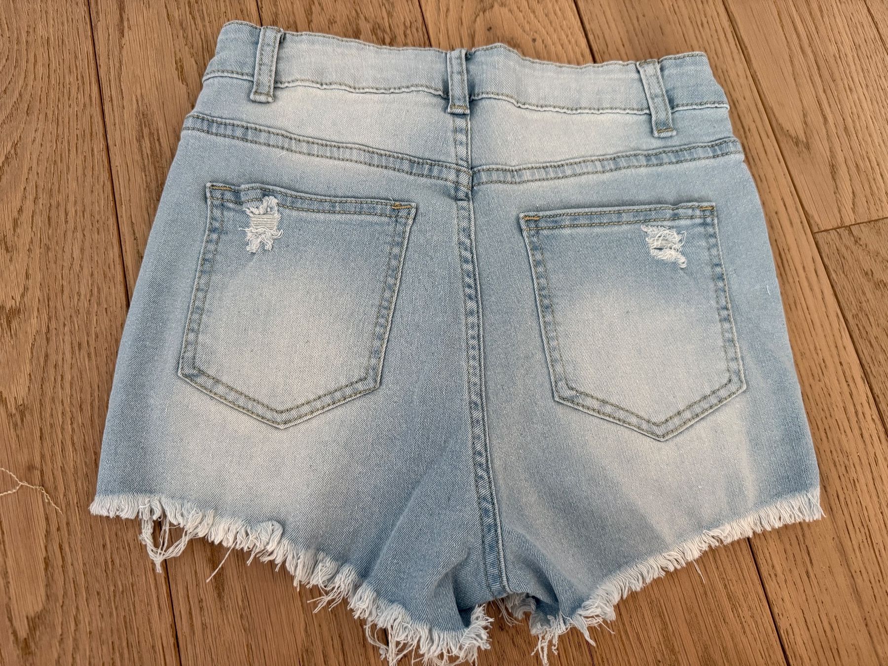 Jeans: Shorts Gr. XS – Nuovo (secondo la descrizione) da Wiesendangen venduto da gefion99 1